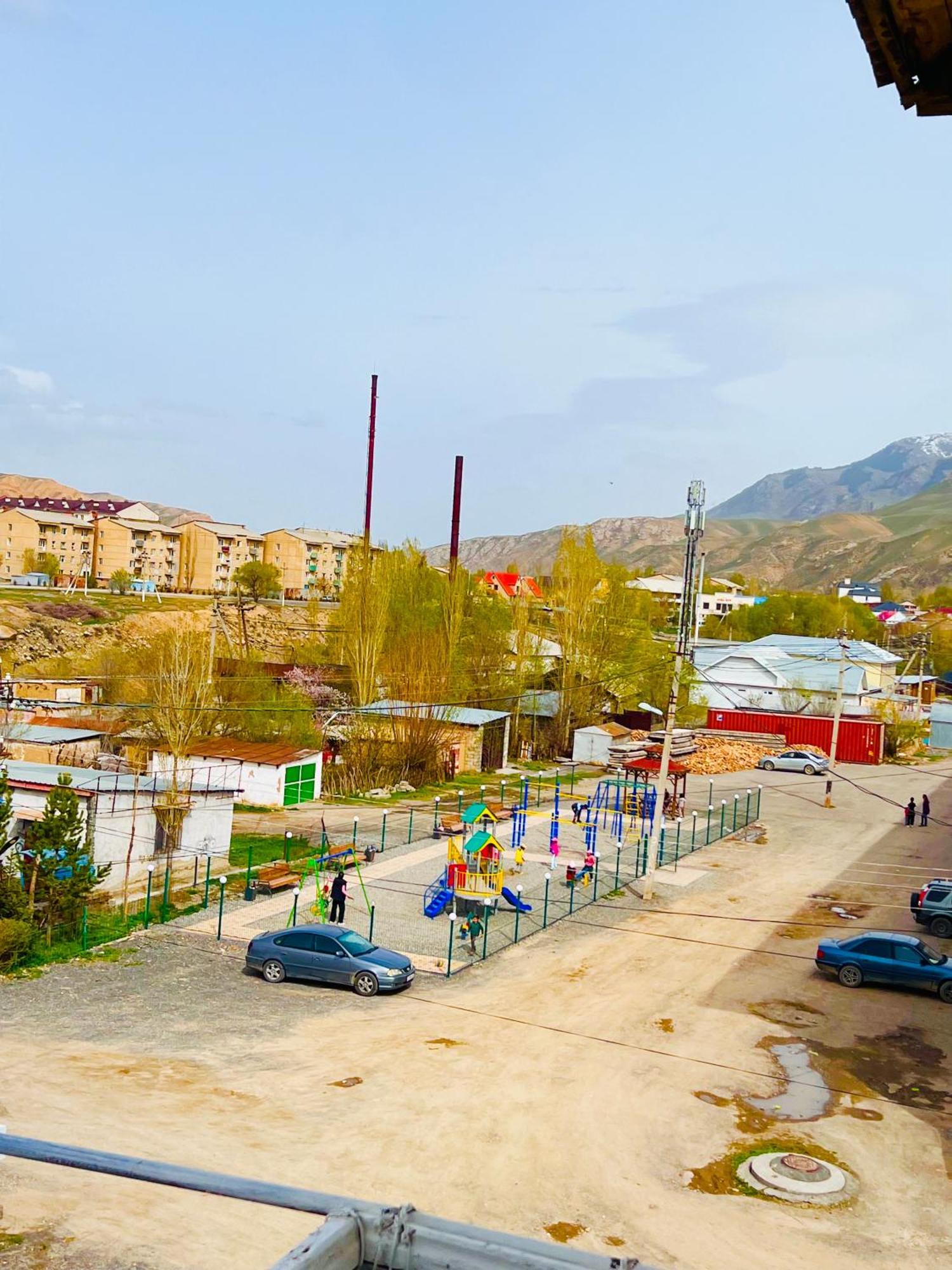 Tumar Guest House Naryn المظهر الخارجي الصورة