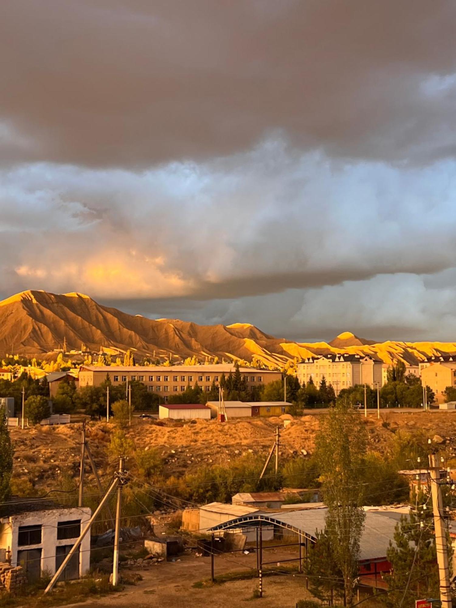 Tumar Guest House Naryn المظهر الخارجي الصورة